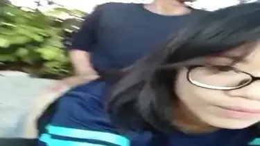 Cewenya Cantik Kacamata poster