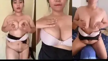 Gadis Dada Tobrut Pamer Memek Sebelum VCS poster