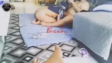 Ukhti Hijab Biru Cantik Mata Tertutup Isap Batang poster